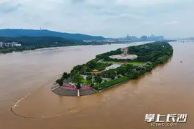 刚刚，橘子洲景区临时闭园！地铁不停站通过，游客请勿前往图片