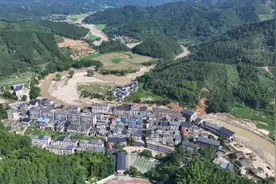 郴州永兴对口帮扶资兴临时党支部：党员冲锋在前 共筑红色堡垒图片