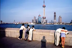 上海相册III｜⑥外滩上的情人们图片