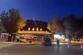 豫州行定制客运推出夜游嵩山文旅专线图片