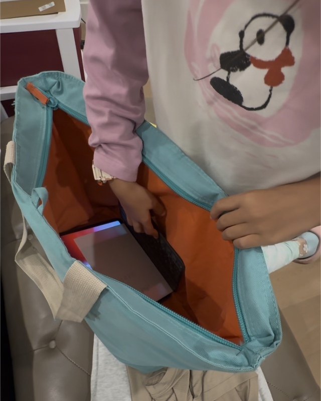 参加完同学的豪华生日Party后，女儿一句话让我失眠了...