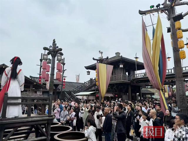 中秋遇上国庆：解锁千年小城的假日新玩法