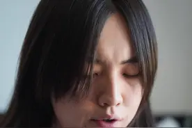 为“哪吒”配呼麦，蒙古族帅小伙哈拉木吉：只知道有个“鼎”下来了图片