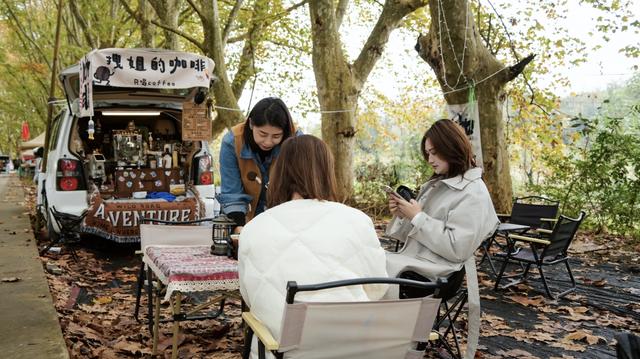 咖啡香漫梧桐道,在贵安新区二十六厂体验慢生活
