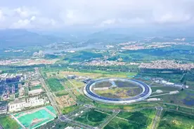 比太阳亮1万亿倍！它将发出最亮“同步辐射光”图片