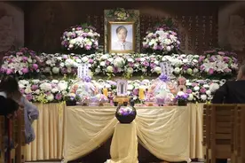 台时事评论员张友骅去世，洪秀柱缅怀！生前致力推动两岸交流图片