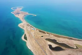青海湖水体面积连续20年扩大图片