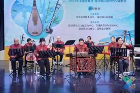 丝竹雅韵“不同凡响”，徐泾非遗传承团队亮相“天空之城”→图片