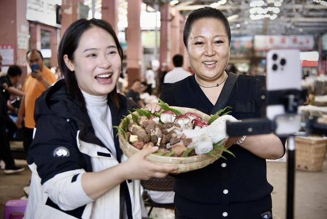 避暑游、采菌游、入境游催热云南“夏日经济”