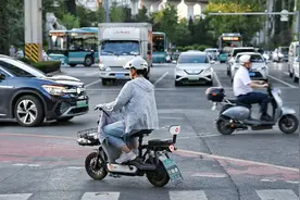 追问“电驴”之患：新国标难执行，改装、停放混乱难禁图片
