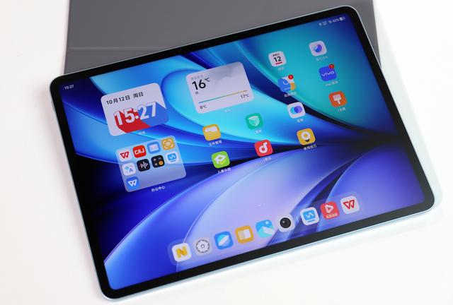vivo Pad5e 平板电脑图赏：类纸护眼 + 长续航，学习娱乐全拿捏