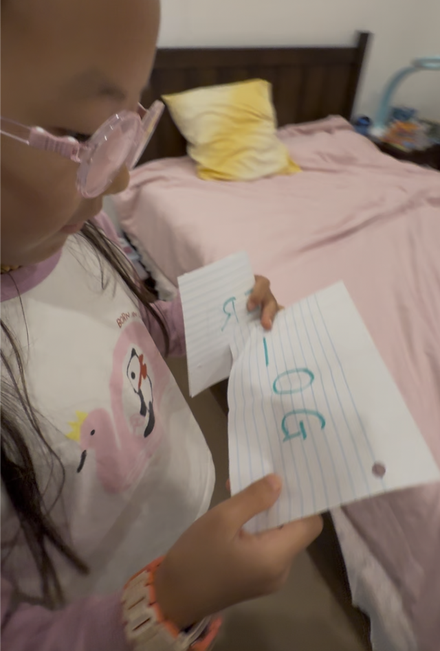 参加完同学的豪华生日Party后，女儿一句话让我失眠了...