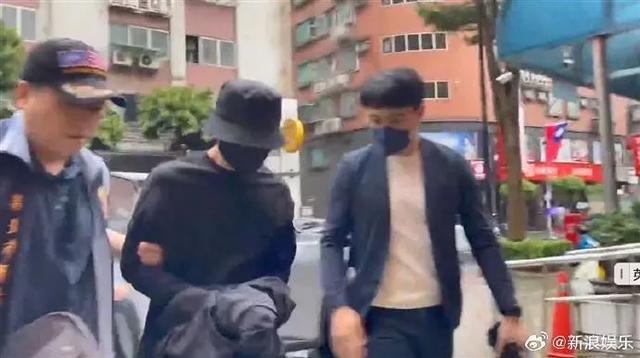 贾静雯回应丈夫被警方拘提