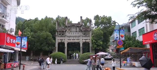 “清爽”文旅燃动暑期“热”经济 “网红”项目激活“逗留型旅游”活力
