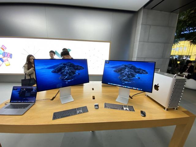 iPhone 17 Pro 的新屏幕，帮你立省 99 块