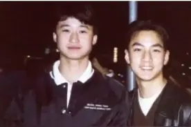 吴彦祖晒和吴京30年前合照,两人都曾是武术队队员图片