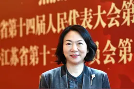 2025江苏两会丨邵蔚代表：优化免陪照护服务，避免“一人住院全家忙”图片