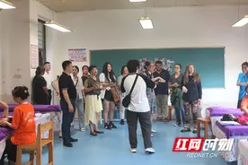 国际聋人教育专家到株洲市特殊教育学校开展考察交流图片