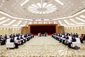 两大“挑大梁”省份的省委书记会谈，谈了什么？图片