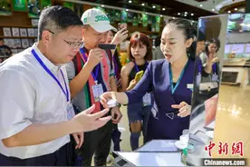 侨见海南自贸港：在兴隆热带植物园领略雨林风情图片