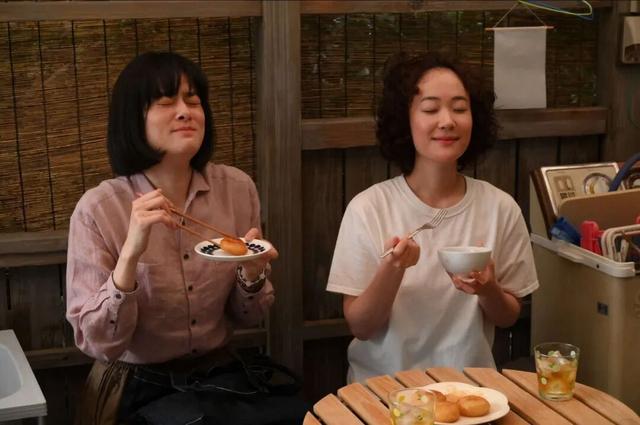 第一批抛弃网红景点的年轻人，已经开始“村漂”了