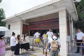 景区保留人工售票，暑期旅游热北京有对策图片