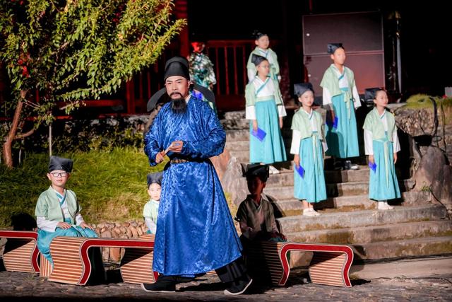 一台好戏“出圈”，一座古镇“焕新” 邵武《峭山颂》打造文旅IP范本