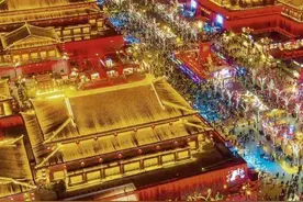 常年挤爆的“大唐不夜城”，不赚钱？图片