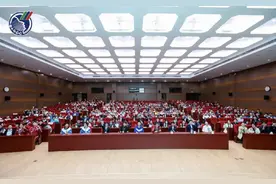 创新大赛｜发挥榜样作用 促进新生成长 “学长说”朋辈交流活动举办图片