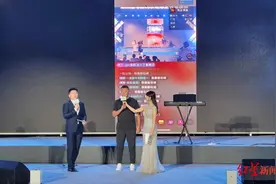 第二届穹窿山水足球之夜音乐节16日晚开唱 足球明星魏群、高健斌现场互动图片