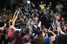 再登欧洲之巅 朱婷“享受当下”图片