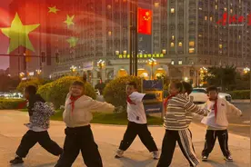 红星闪闪！热血萌娃 以舞献礼图片