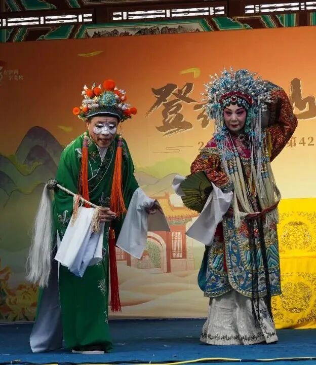 第42届千佛山“九月九”重阳山会开幕