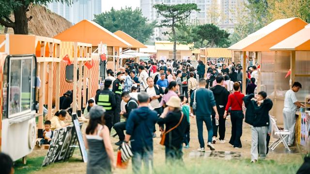 秋雨挡不住！这个商业街区带火郑州老城，终结郑州商业“缺文化”的历史