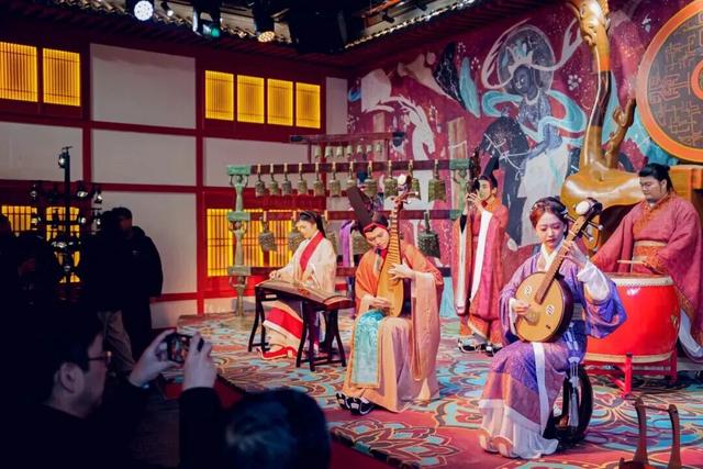 邀您免费畅玩！来木兰不夜城探索侠气与温柔