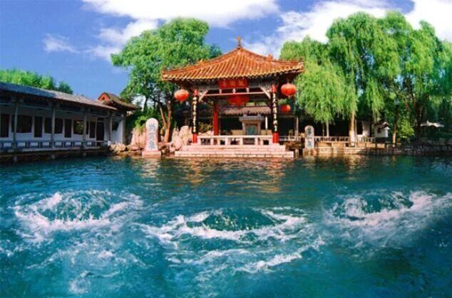 济南面向全球发出好客之邀：外地游客持落地登机牌免费游趵突泉 机场直达趵突泉景区旅游专线开通！