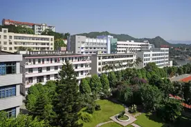 揭秘！福建这所宝藏学校，藏不住了！图片