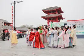 2024清明文化节巡游都有啥？王婆、小丐乞都来了图片
