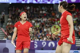 巴黎奥运会｜羽毛球——女双：陈清晨/贾一凡夺得金牌图片