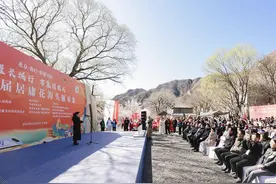 全国首届居庸花海头雁市集亮相居庸关长城脚下图片