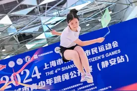 各显“绳”通！原来跳绳还能这么跳？图片
