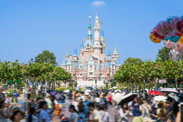 蜘蛛侠高速过山车正推进轨道安装！上海迪士尼度假区3月启动十周年系列庆典，新建项目最新现场图发布