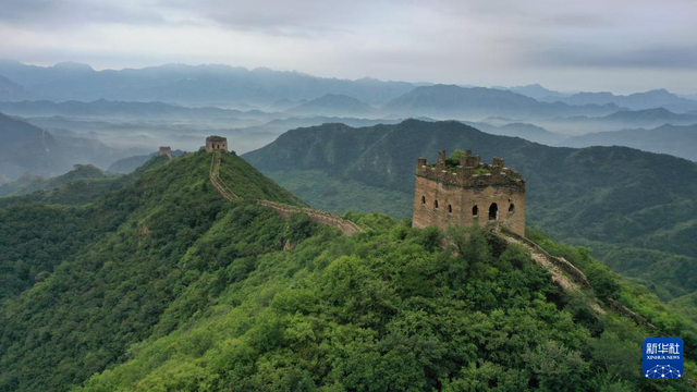 司马台长城晨景