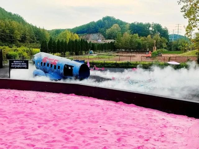 中秋国庆期间，徽州古城、宏村、长源、河街等持续火爆