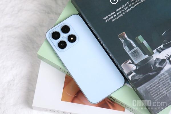 Xiaomi 17标准版初体验：历经四代 依旧爱不释手