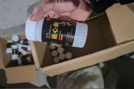 功能强大的保健品，原材料竟然是面粉，涉案金额达200余万元图片