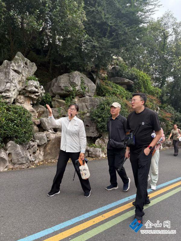 节日我在岗｜连续8年坚守岗位，她用微笑“点亮”茅山风景