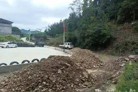 鹤峰：“一线协商”群众事 同心共建“幸福路”图片