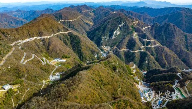 外交部发言人推介！尧治河村壮丽蝶变：从“靠山吃山”到“养山富山”的“两山”实践标杆