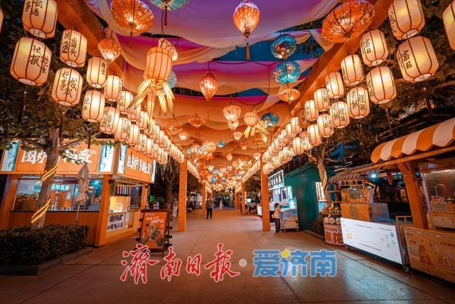 一年四季 泉在济南 | 夜幕下的古风绮梦，解锁国庆夜游新体验